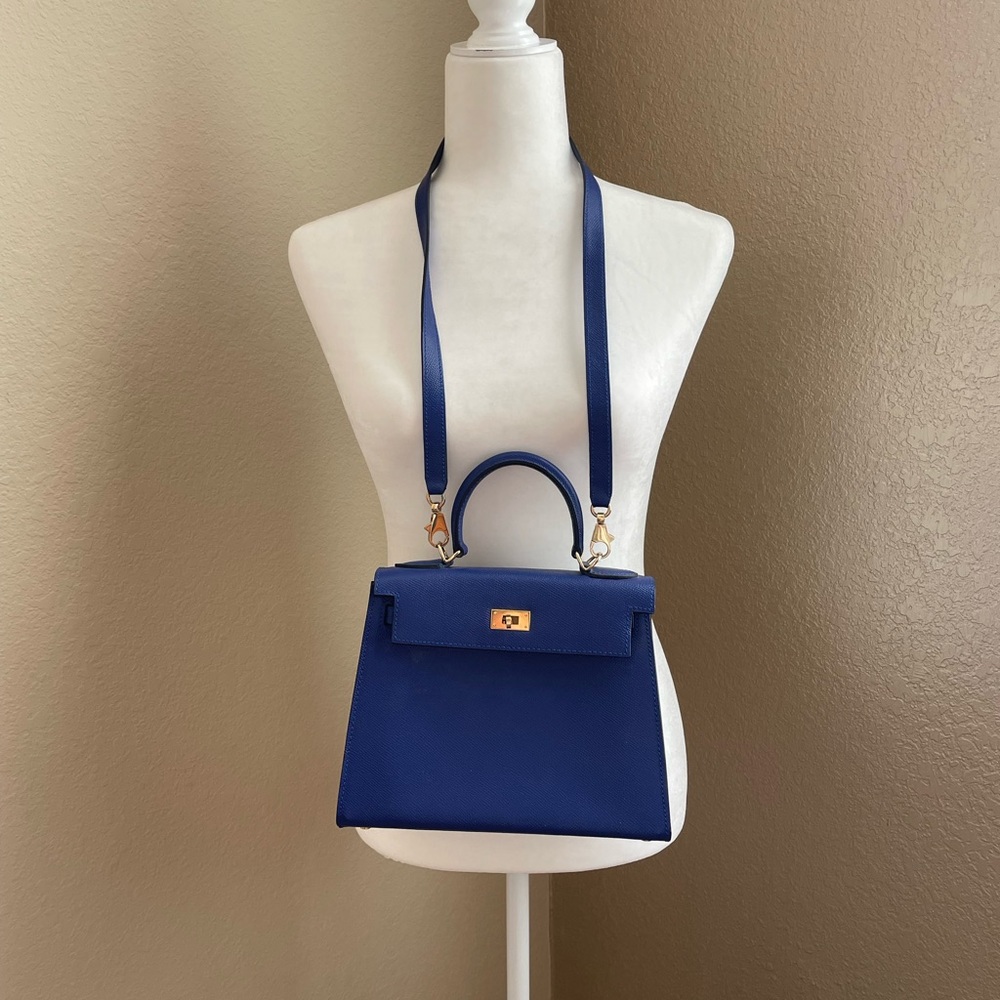Elegant Blue Shoulder Bag